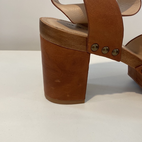 New Kelsi Dagger heel. Size 11. Distressed leather - Picture 6 of 14